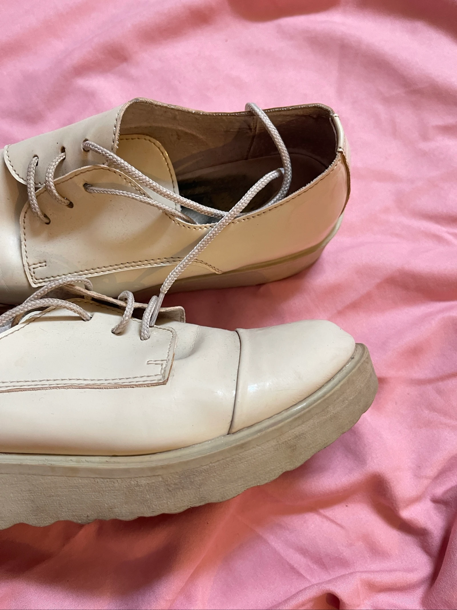 Shoes – photo 2